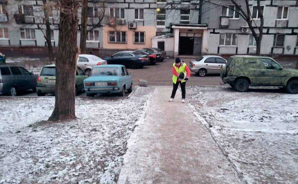 Прибирання снігу (фоторепортаж)