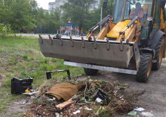 Вивезення сміття - є одним з наших основних обов’язків